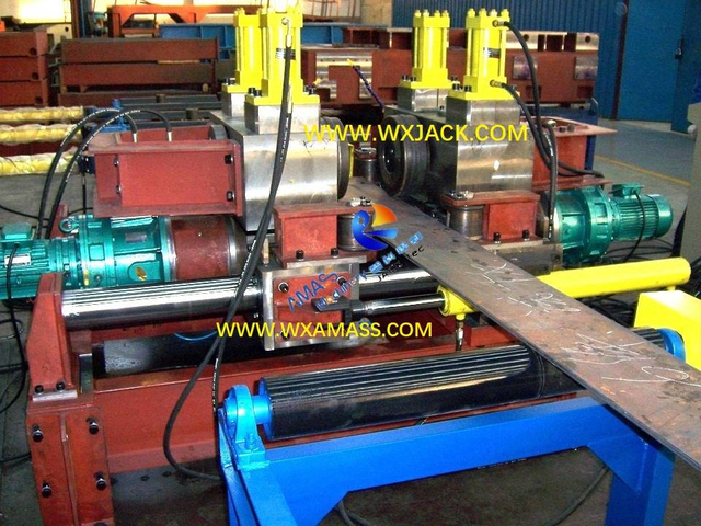 Fig5 End Plate Trimming Machine 3