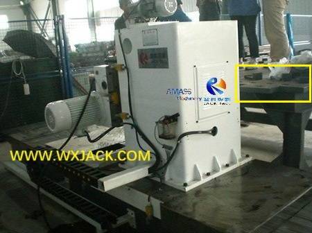 Fig1 Small Steel Beam End Milling Machine 102 CIMG2051