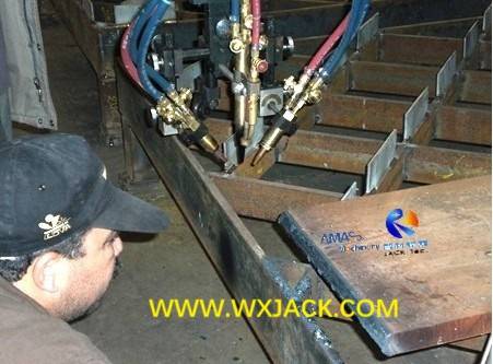 Fig3 CNC Flame Triple Cutting Machine 10