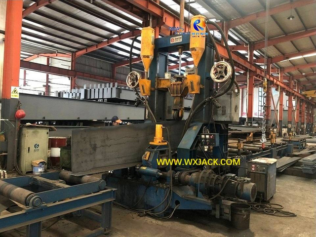 4 3 in 1 H Beam Welding Machine 54 IMG_2357