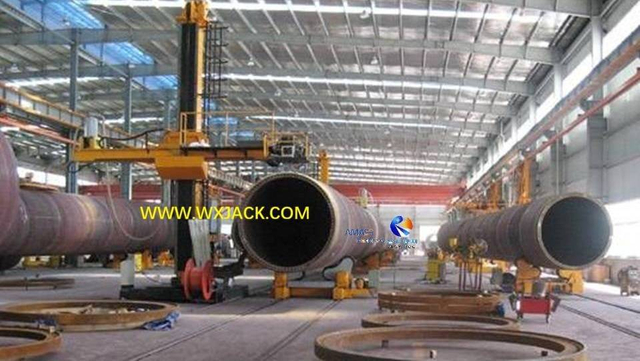 1 Column and Boom Welding Center 1