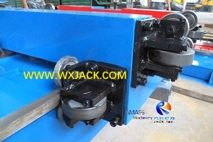 Fig4 Column and Boom Welding Manipulator 4 IMG_0676