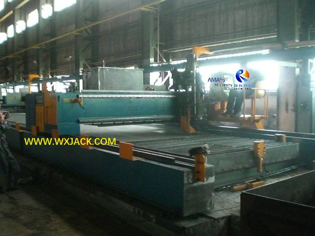 5 CNC Drilling and Cutting Machine 4
