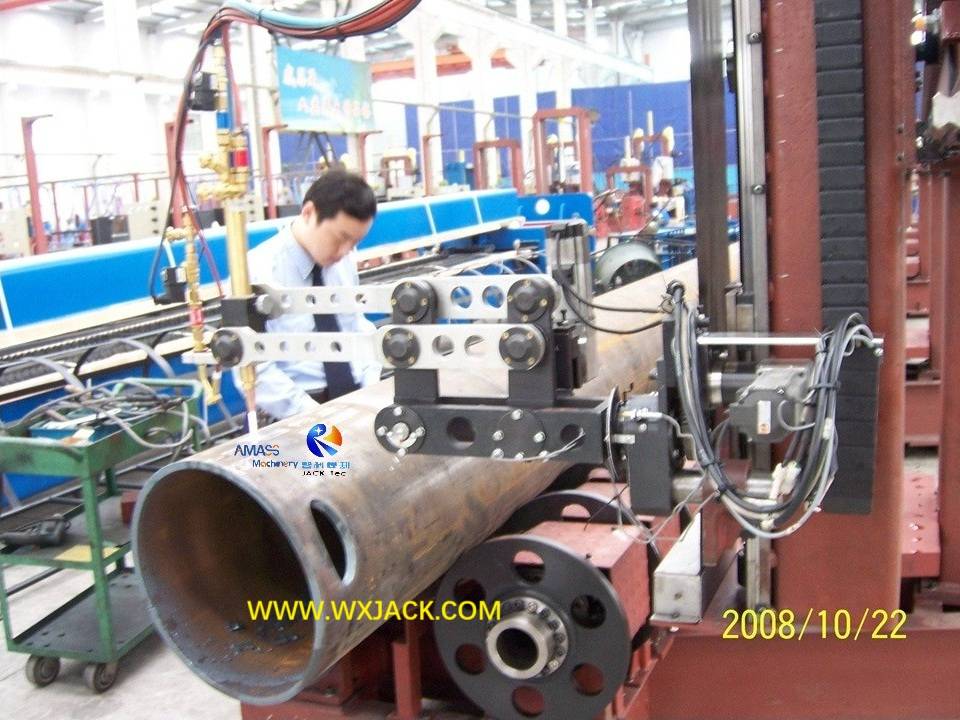 Sophisticated Control Medium CP6-1400/15 CNC Pipe Intersection Cutting Machine