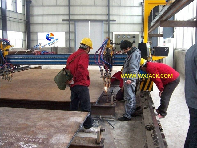 7 CNC Flame Triple Cutting Machine 9 100_8372