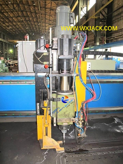 4 CNC Drilling and Cutting Machine 18 IMG_4753