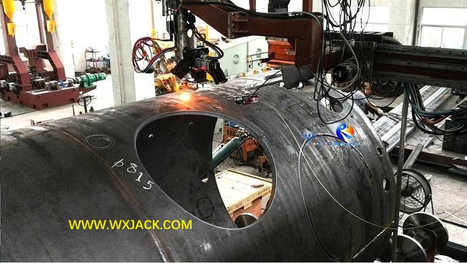 1 7 Axis Large CNC Pipe Cutting Machine 5.jpg