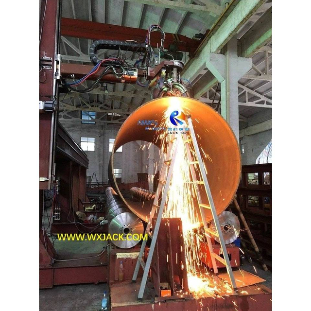 3 6 Axis Large CNC Pipe Cutting Machine 57 IMG_4577