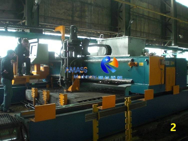 2 CNC Plate Cutting and Drilling Machine 7