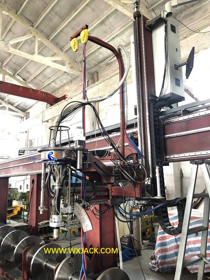 Complicated Control Claw Fixture CNC Pipe Intersection Cutting Machine