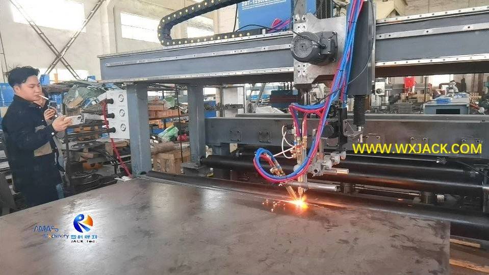 17 Steel Plate Flat Joint Butt Welding Machine 6.jpg