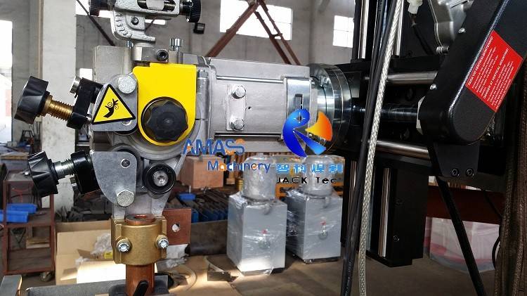 Advanced Electric Control Automatic Welding Column And Boom