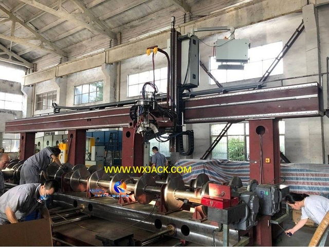 4 7 Axis Large CNC Pipe Intersection Cutting Machine 58 IMG_4962