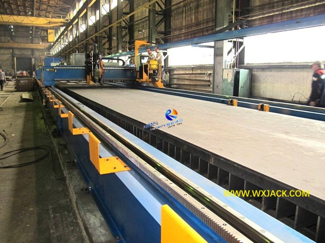 8 CNC Plate Drilling and Cutting Machine 13 IMG_4754