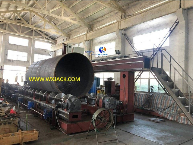 2 7 Axis Large CNC Pipe Cutting Machine 39 IMG_4544