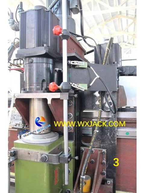 3 CNC Cutting and Drilling Machine 15 IMG_2768