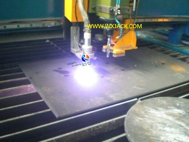 2 CNC Cutting and Drilling Machine 8 CIMG2299