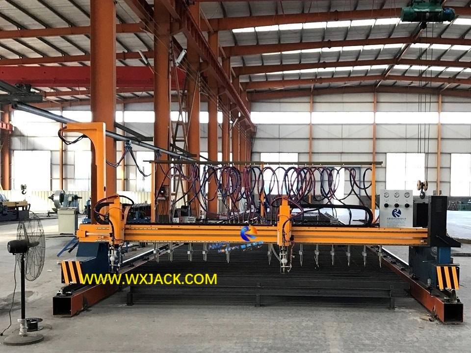 Basic Configuration CG4000 Single Drive CNC Strip Flame Plate Cutting Machine