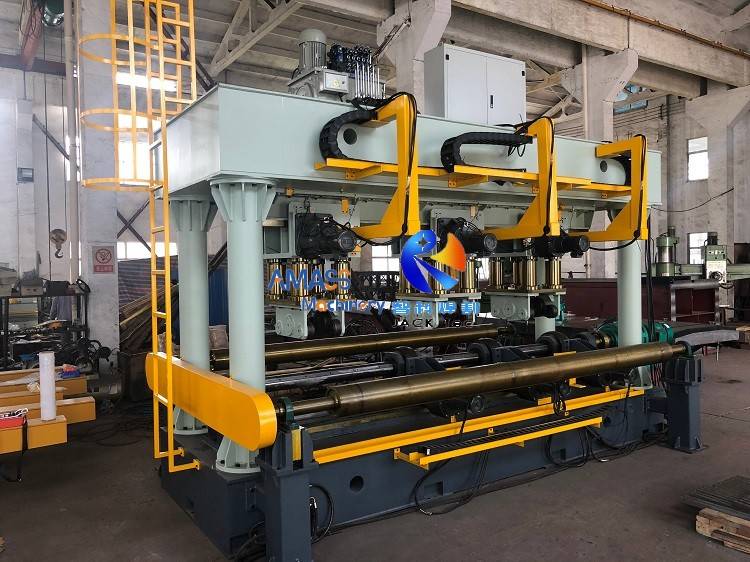 Stiffened Plate Straightening Machine