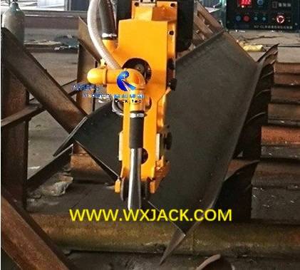 Fig9 H-beam Welding Machine 1