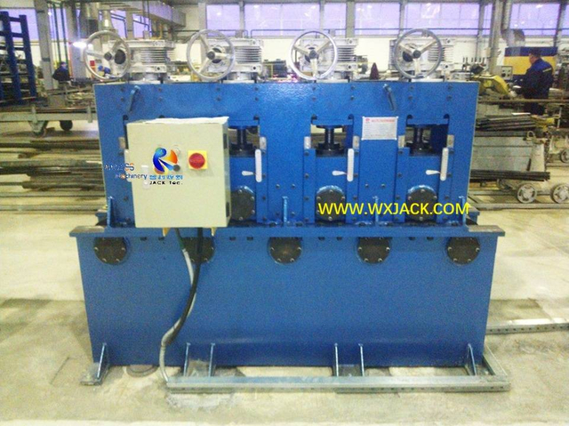 11 Angle Iron Straightening Machine 28 WP_000392
