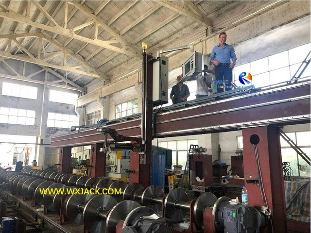 2 7 Axis Large CNC Pipe Plasma Flame Cutting Machine 51 IMG_4426