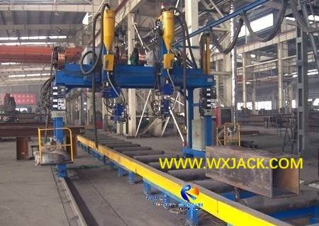 Fig11 SAW BOX Beam Welding Machine 1