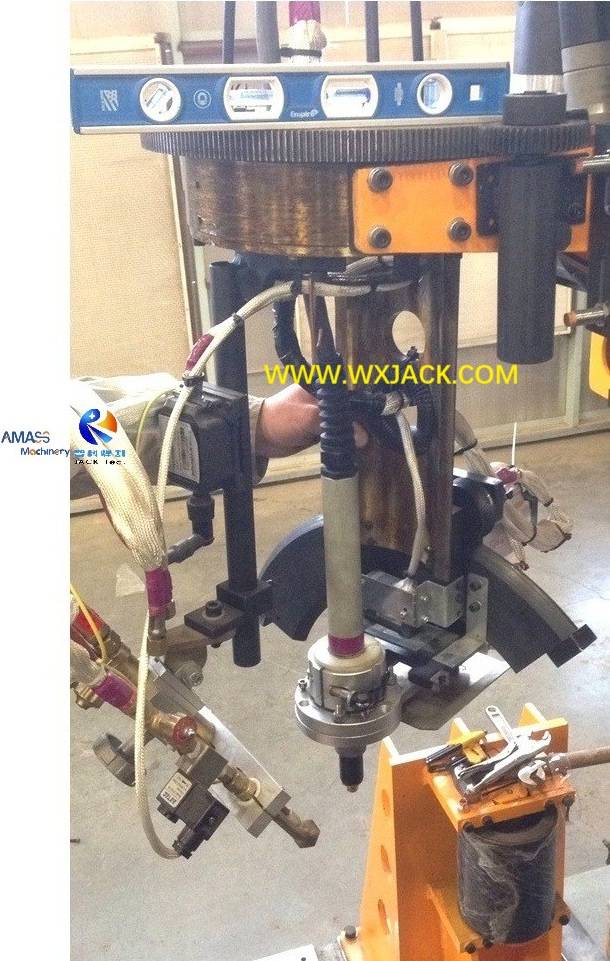 Sophisticated Control Medium CP6-1400/15 CNC Pipe Intersection Cutting Machine