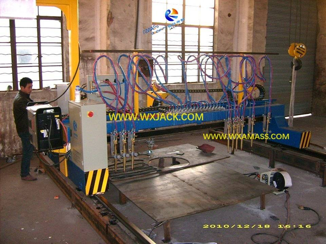 3 Flame Plasma CNC Plate Cutting Machine 12