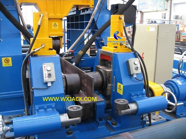 8 3 in 1 H Beam Welding and Straightening Machine 22