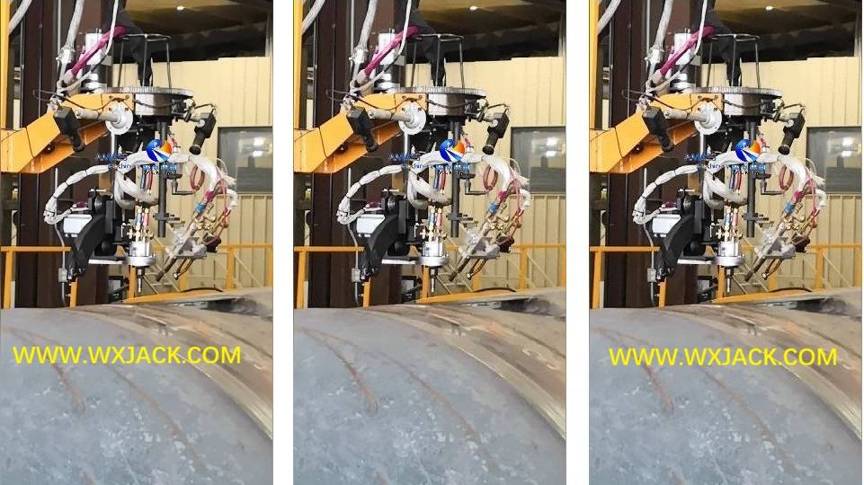 8 7 Axis Large CNC Pipe Plasma Flame Cutting Machine 9.jpg