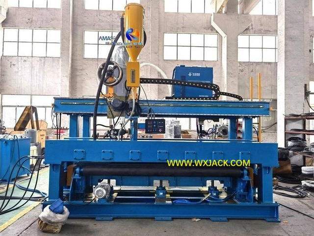 Plate Going Through MP40 Automatic Flat Butt Welding Machine