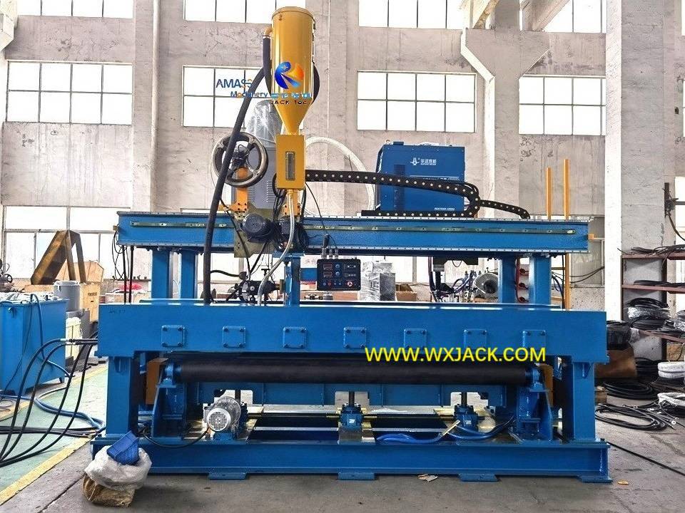 Plate Going Through MP40 Automatic Flat Butt Welding Machine