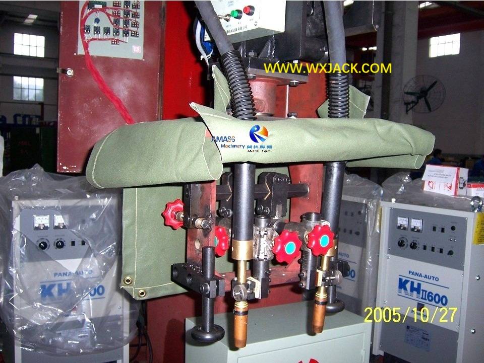XQ12 Gas Shielded CO2 BOX Beam Back Welding Machine