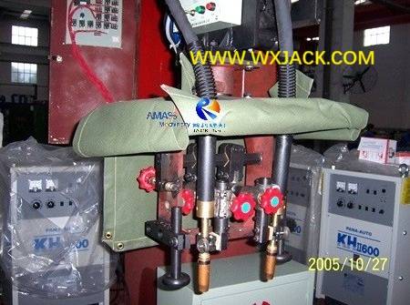 Fig3 BOX Beam Back Welder Machine 1A