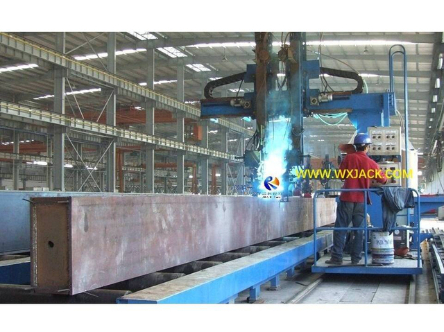 7 BOX Beam Back Welding Machine 1