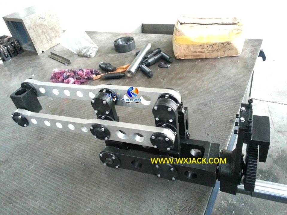 Basic Configuration Flame And Plasma CNC Pipe Cutting Machine