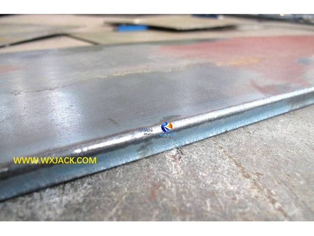 4 Edge Rounding and Deburring Machine 17