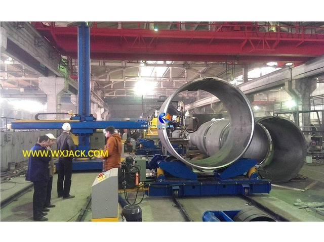 2 Welding Center Manipulator and Roller Bed 15 WC0505