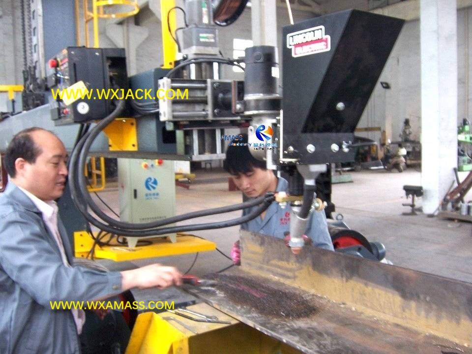 Column and Boom Welding Manipulator