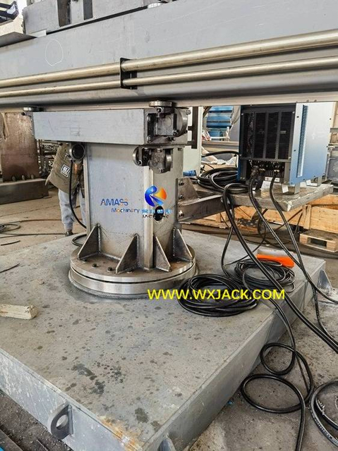 1 Column and Boom Welding Manipulator 22