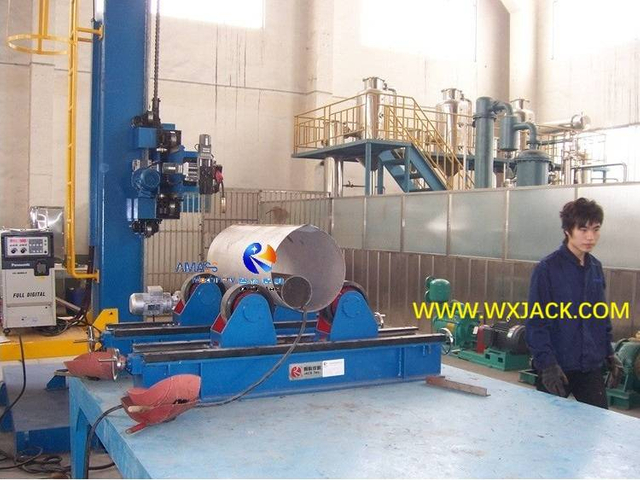 6 Column and Boom Welding Manipulator Center 7 100_9354