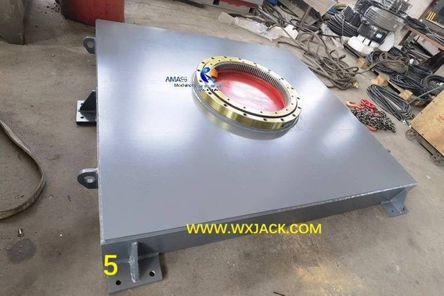 5 Column and Boom Welding Manipulator 30