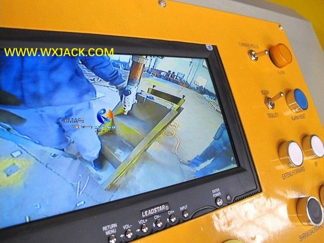 6 Column and Boom Welding Equipment 5